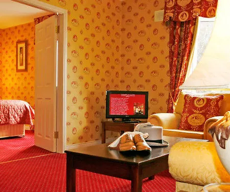 Temple Gate Hotel 4*