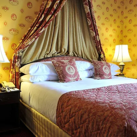 فندق Temple Gate 4*