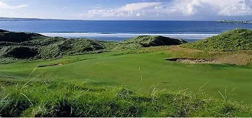 Temple Gate מלון