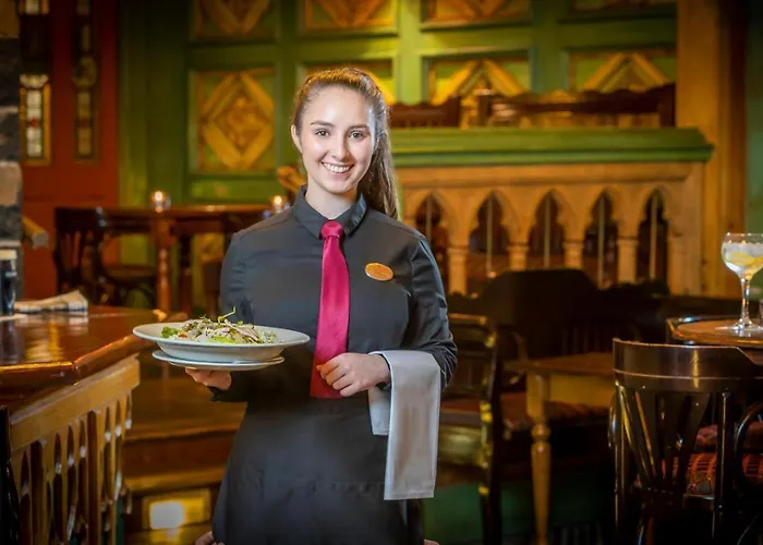 Temple Gate 4* אניס