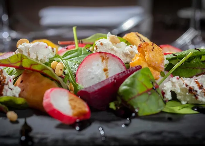 Temple Gate 4* אניס